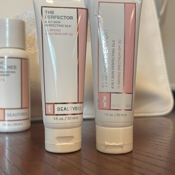 Beauty bio travel the balance/ the perfector bundle with pouch - Picture 6 of 10